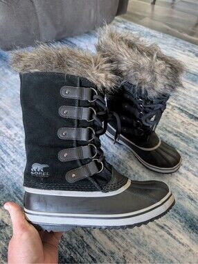 SOREL Joan Of Arctic Waterproof Boots Womens Size 7 Snow Rain Winter Faux Fur